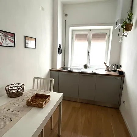 Urban Corner Rom