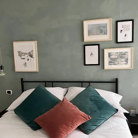 Urban Corner Apartment Rome